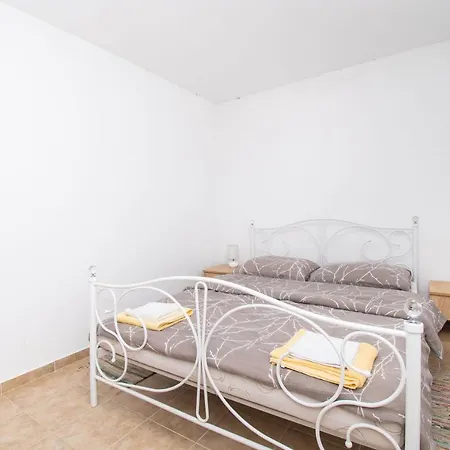 House Stone Curlew 5 Tatil Evi