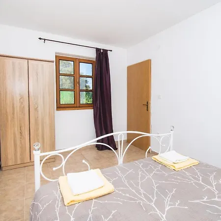 House Stone Curlew 5 Tatil Evi *