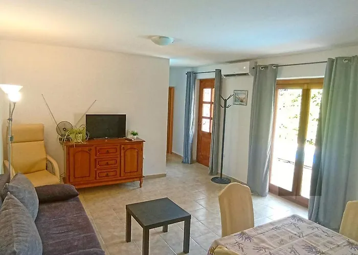 בית נופש House Stone Curlew 5 Lisane Tinjske