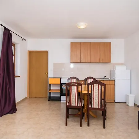 House Stone Curlew 5 *