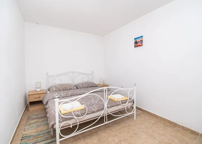 House Stone Curlew 5 Дом отдыха Lisane Tinjske